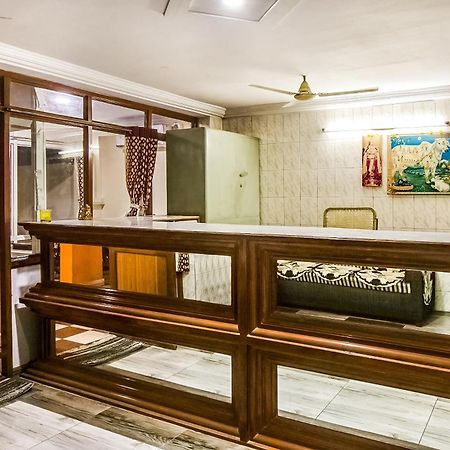 Guntūr Spot On Sri Surya Lodge מראה חיצוני תמונה