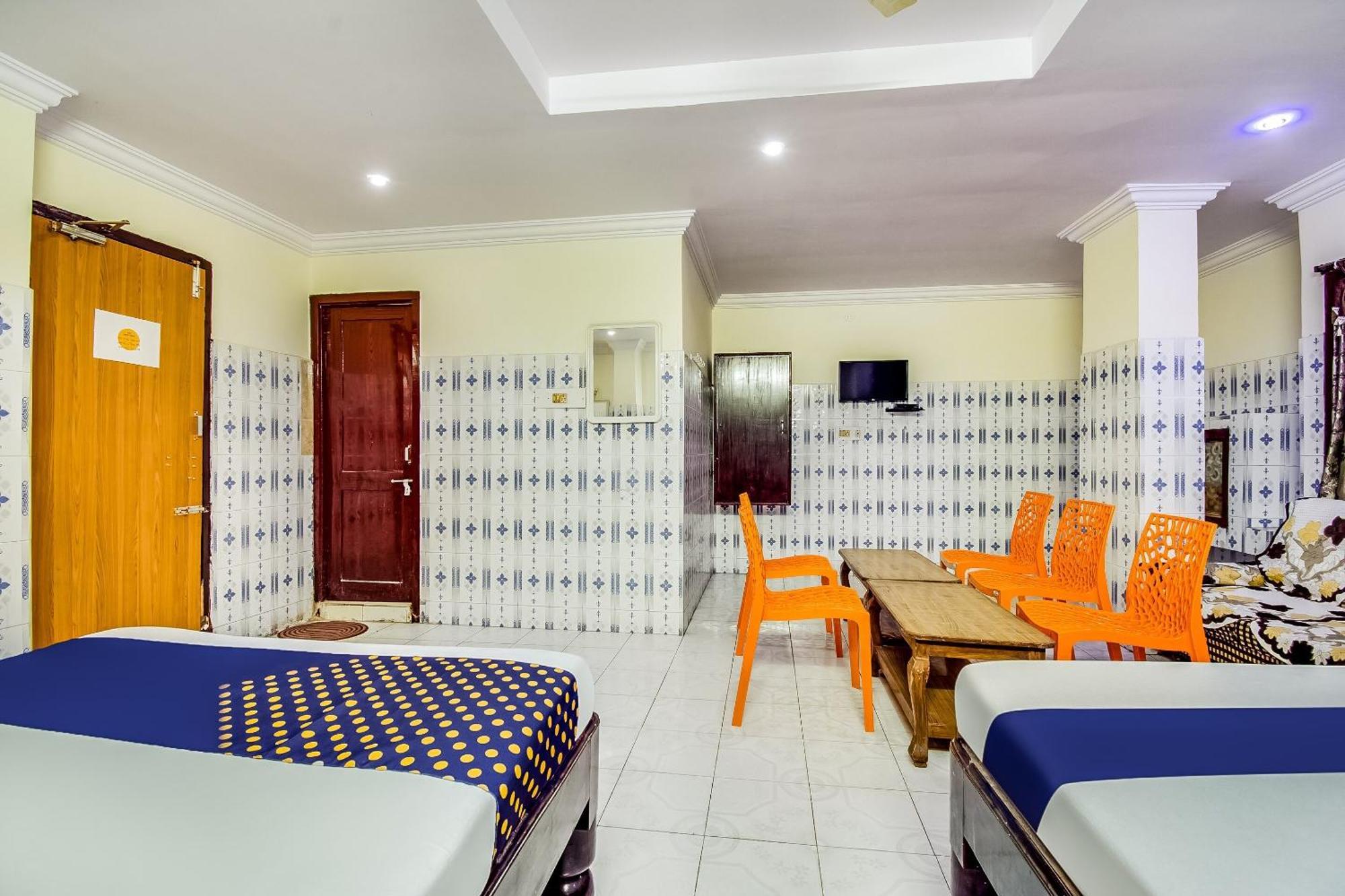 Guntūr Spot On Sri Surya Lodge מראה חיצוני תמונה