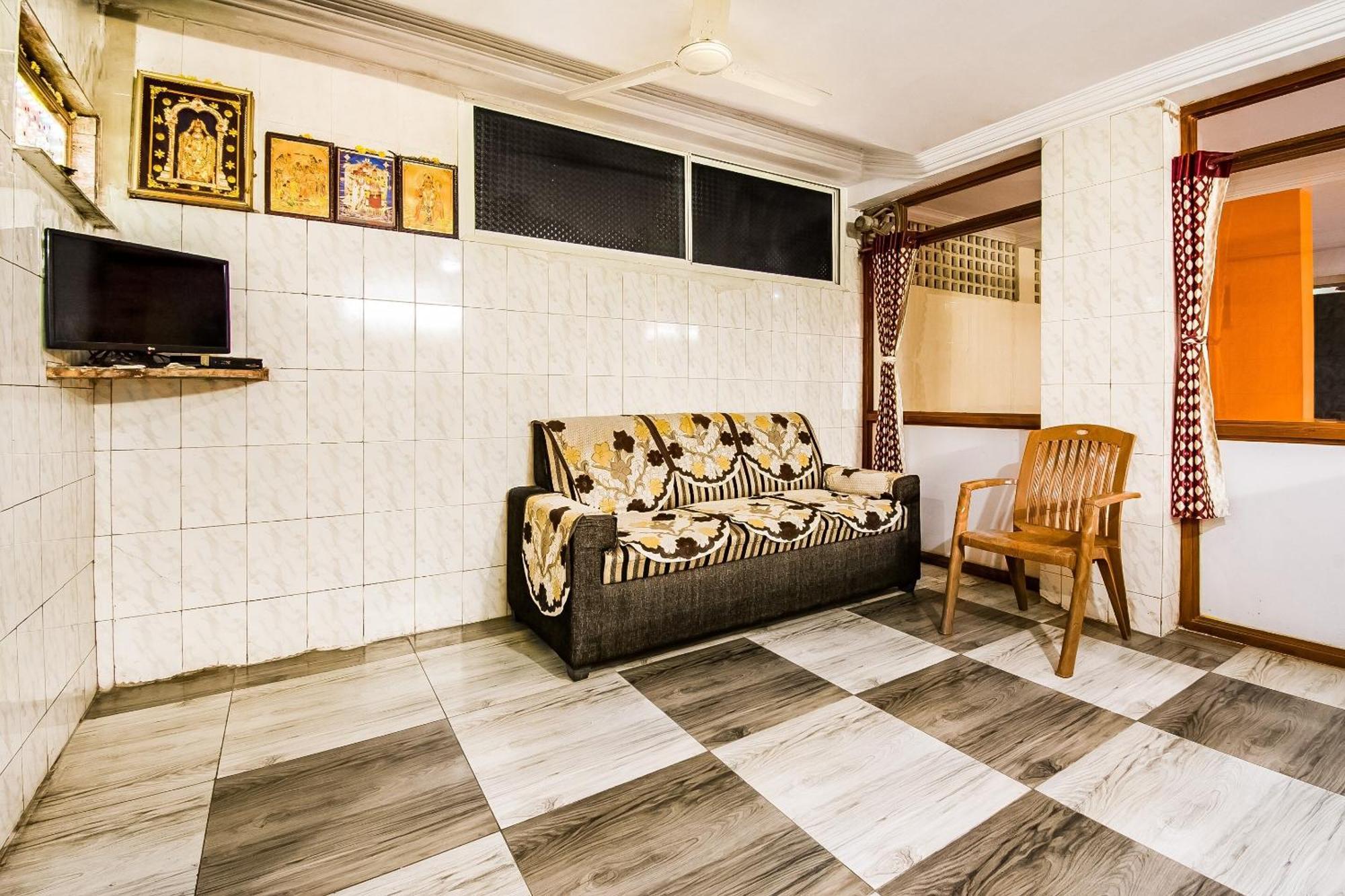 Guntūr Spot On Sri Surya Lodge מראה חיצוני תמונה